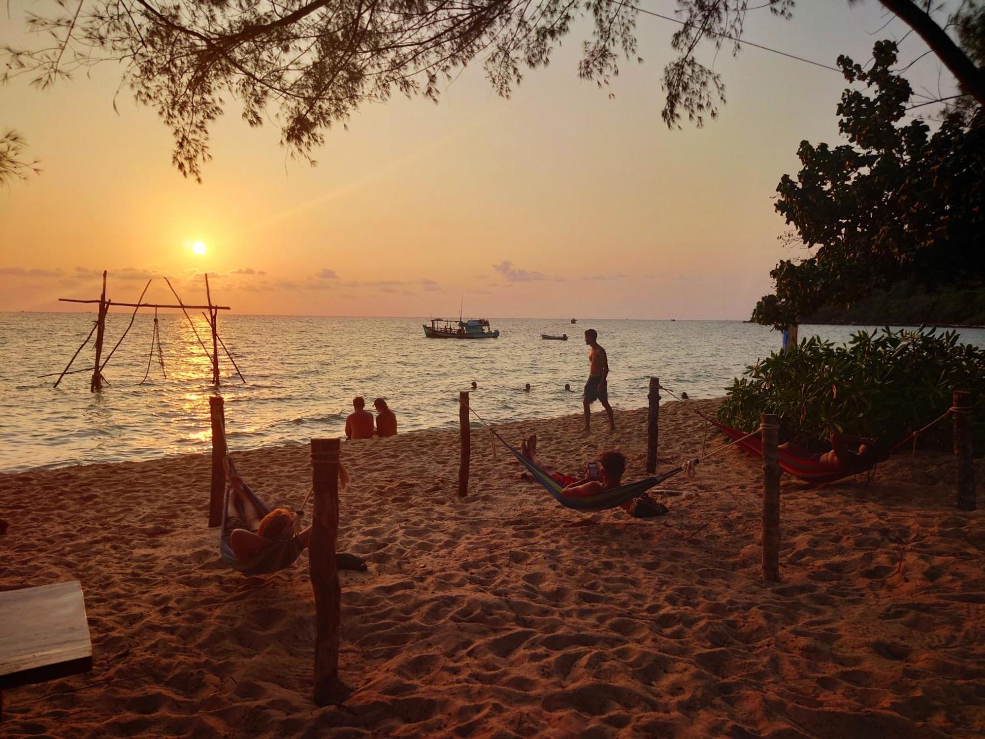 Paradise Sunset * Koh Rong Sanloem
